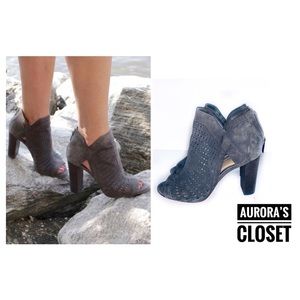 Vince Camuto 9.5 Gray Suede Bootie Peep Perforated